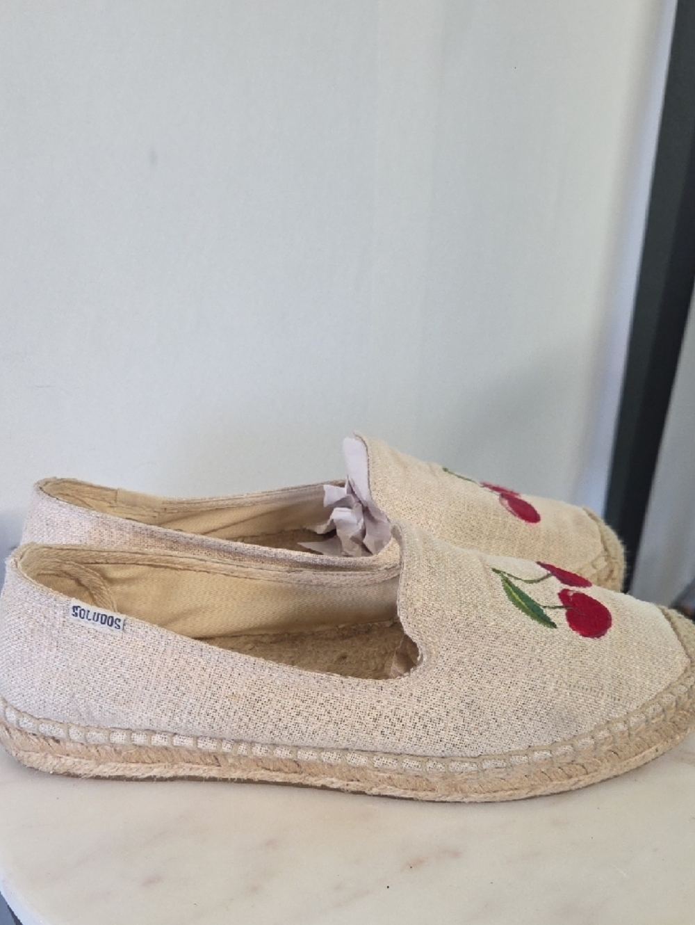 Soludos Cream Espadrille Slip-Ons with Cherry Embroidery Size 9.5 - Picture 3 of 6